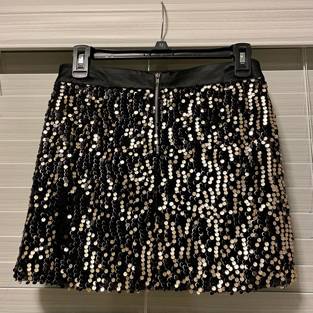Forever 21 Black & Gold Sequin Mini Skirt